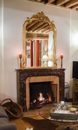 As part of the protected site of the Nonette Valley, on the edge of a charming village south of the Oise, Le Moulin de Saint Victor offers an exceptional frame, 45 minutes from Paris.